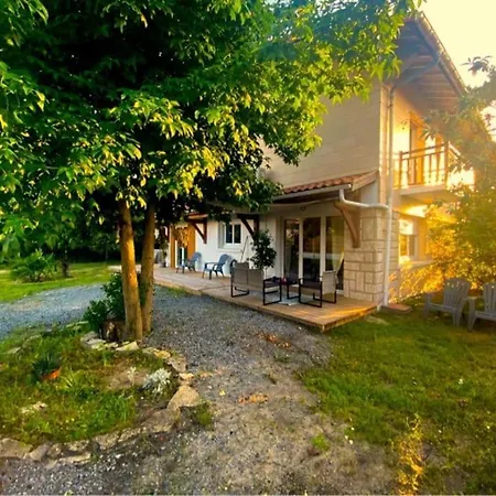 Дом отдыха La Maison Du Courant 3*